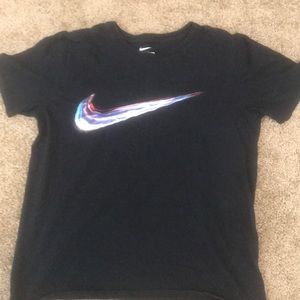 Black nike men’s t shirt